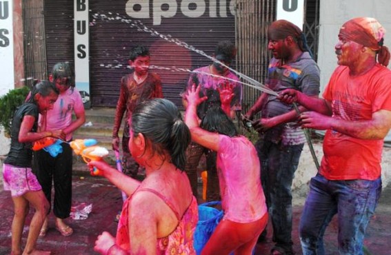 Holi Festival brings hefty profit : Traffic police on a race to collect fines